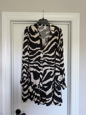 h&m zebra print mini dress size medium